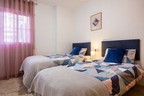 3 Schlafzimmer, Bügeleisen/Bügelbrett, Reisekinderbett, kostenloses WLAN