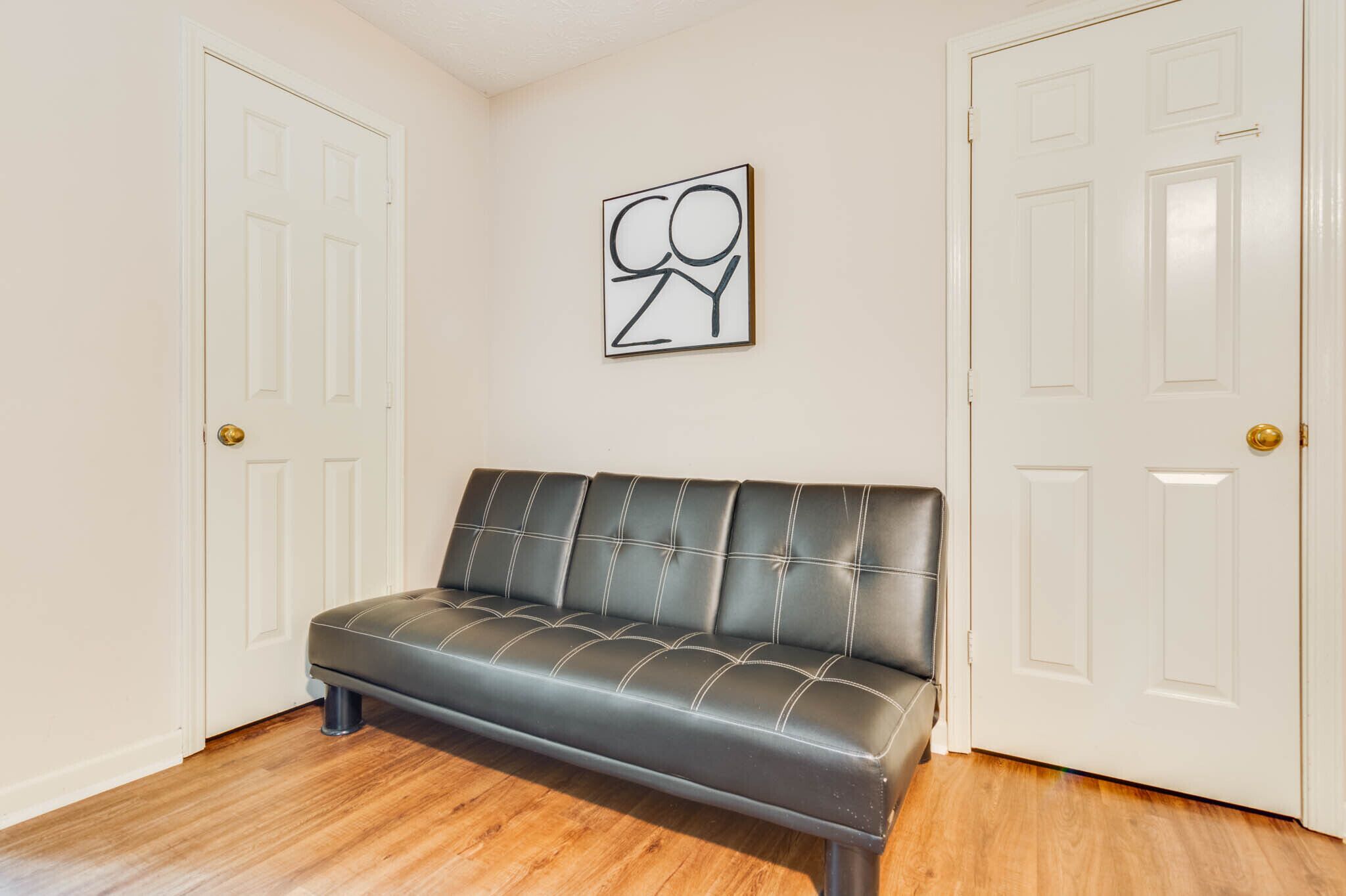 Cheerful 4BR Modern home with private pool