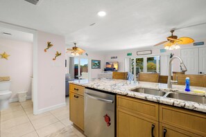 Interior - 🌅 Spacious 2-Bedroom Corner Condo with Wraparound Balcony & Dual Water Views – Indian Rocks Beach (Indian Rocks Beach)