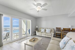 TV - 🌅 Unit 114 – Largest 1BR Gulf Front Condo with Direct Pool Deck Access & Stunning Views - Indian Rocks Beach (Indian Rocks Beach)