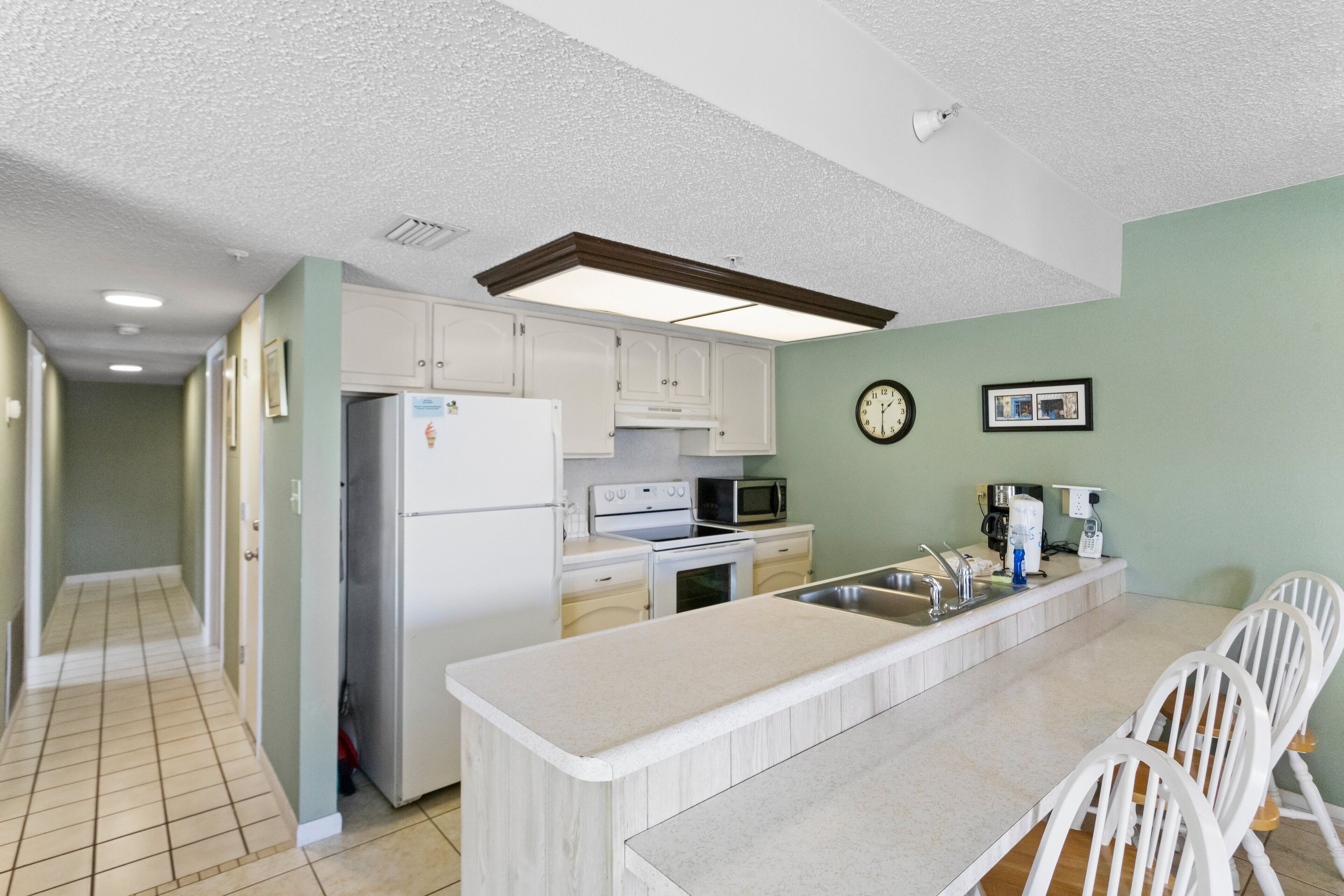 Fifty Gulfside #201 2 Bedroom Intracoastal View Indian Rocks Beach
