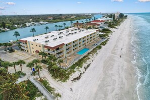 Exterior - 🌅 Sunrise Serenity from Your Private Balcony – Renovated Intracoastal Condo 1BR  Sleeps 4 Fifty Gulfside – Indian Rocks Beach (Indian Rocks Beach)