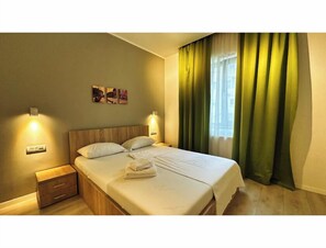 Appartement Ville, 1 trÚs grand lit et 1 canapé-lit