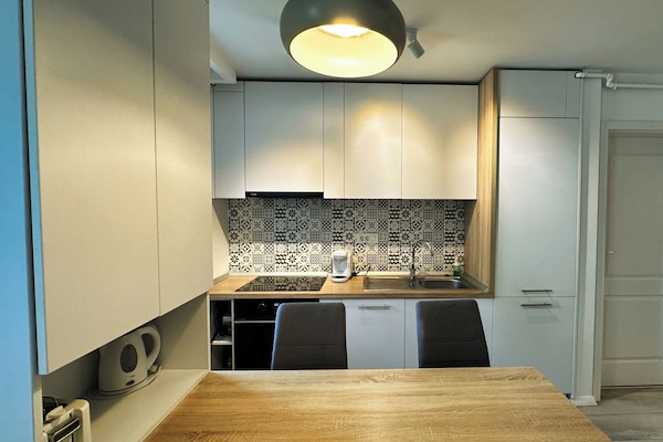 Apartamento urbano | Cozinha privada | Geladeira grande, fogão, cooktop, lava-louças