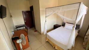 Blackout drapes, WiFi (free), bed sheets - Century Hotel Kamuli (Kamuli)