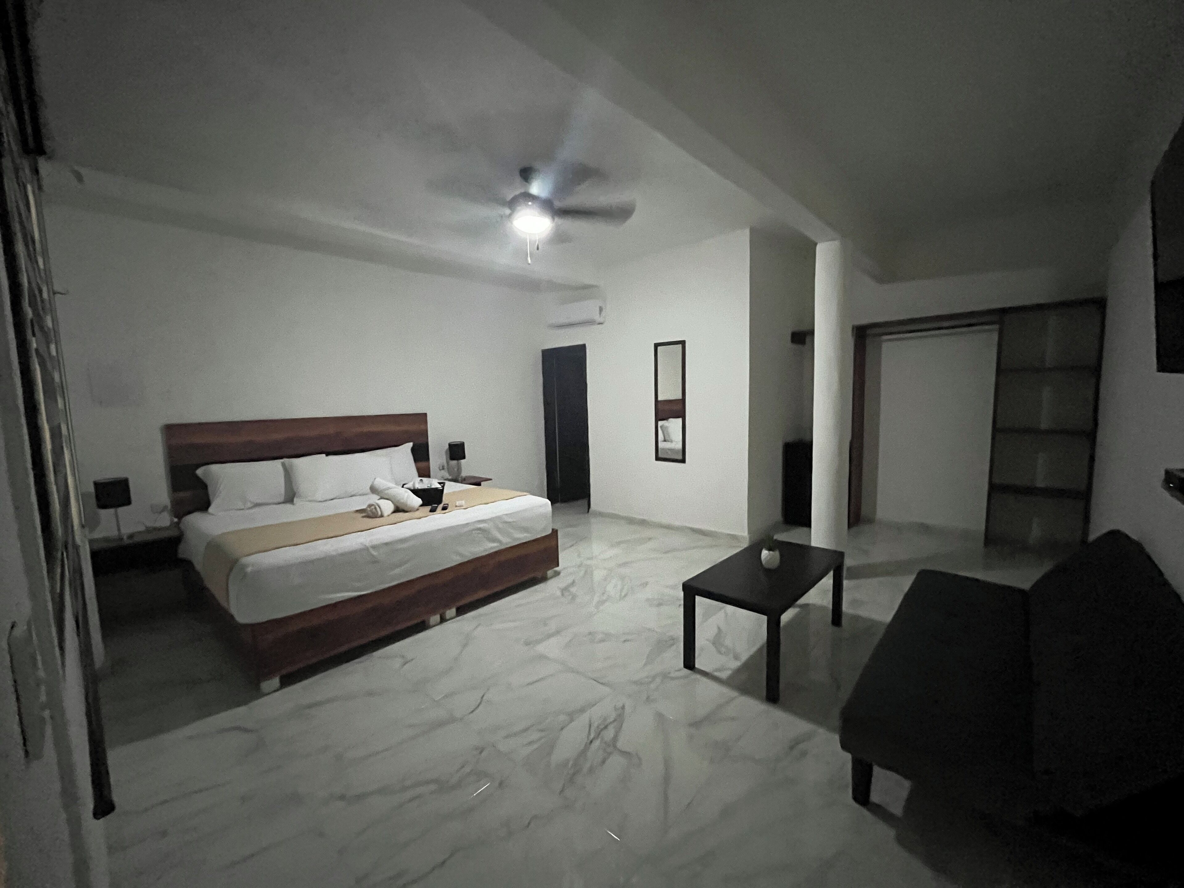 Grand Studio Suite | Individually decorated, individually furnished, soundproofing, free WiFi