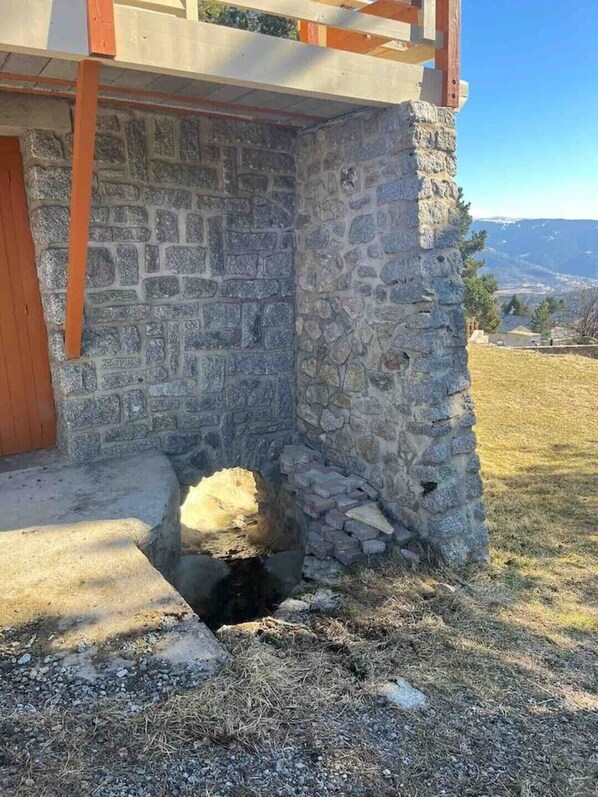 Enceinte de lâhĂ©bergement