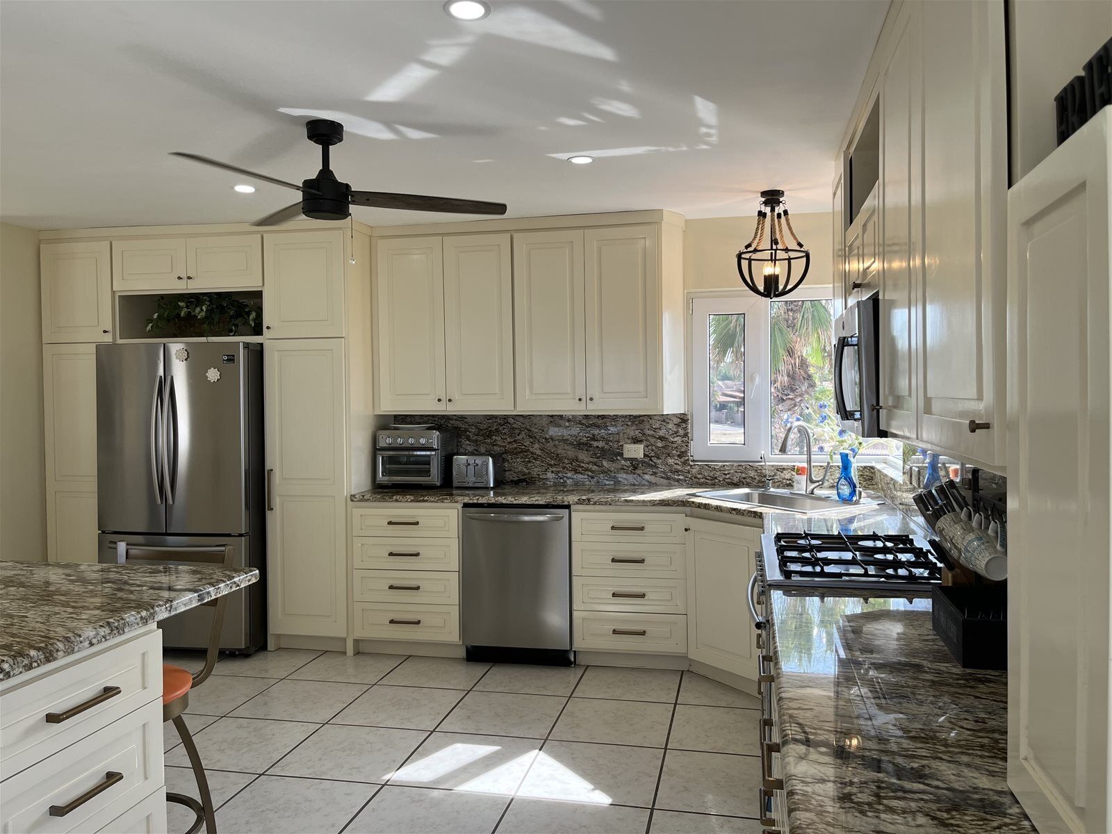 Casa Vistas - 3 Bdrm property in Villa Serena