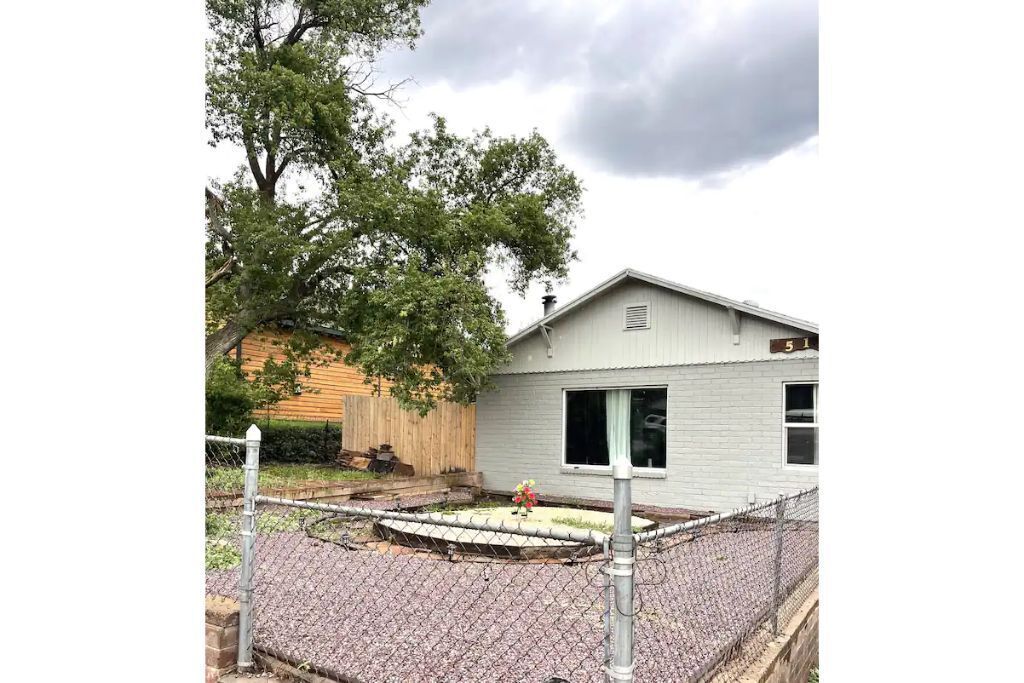 The House On The Hill with beautiful views of Williams