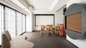Tono-Room
