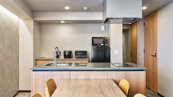 High Floor Two-Bedroom Suite Non-smoking | Private kitchen | Full-size fridge, microwave, stovetop, coffee/tea maker