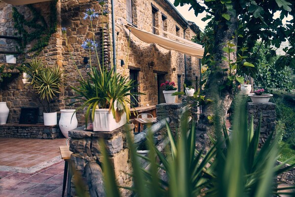 Exterior - ECO HOTEL CUEVA DEL GATO (Benaojan)