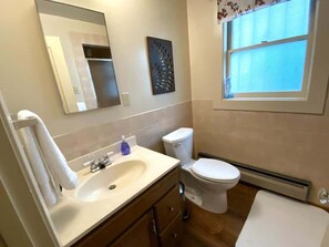 Hårføner og håndklær