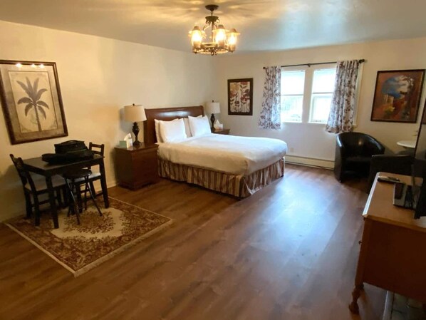 Fer et planche à repasser, Wi-Fi gratuit, draps fournis