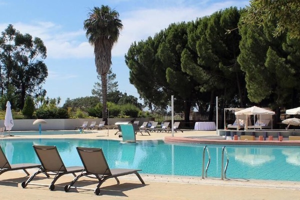 Estudio, vista a la alberca | Vista al agua