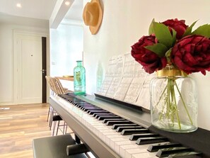 Interior - Renovated T3 Apt with Balcony & Parking in Annecy Center (Annecy)