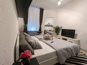 2 bedrooms