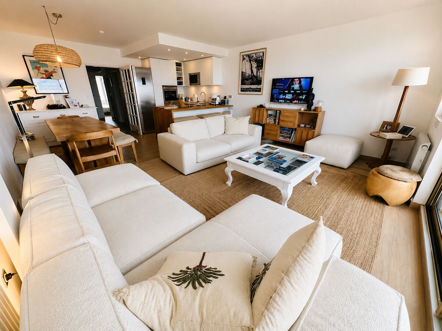 TV connectée, livres, chaîne hi-fi, imprimantes