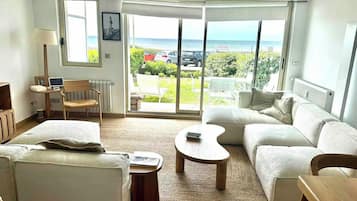 TV connectée, livres, chaßne hi-fi, imprimantes