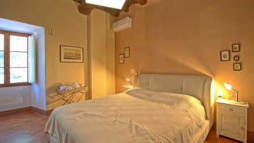 House | 6 bilik tidur, seterika/papan seterika, Wi-fi percuma, cadar katil