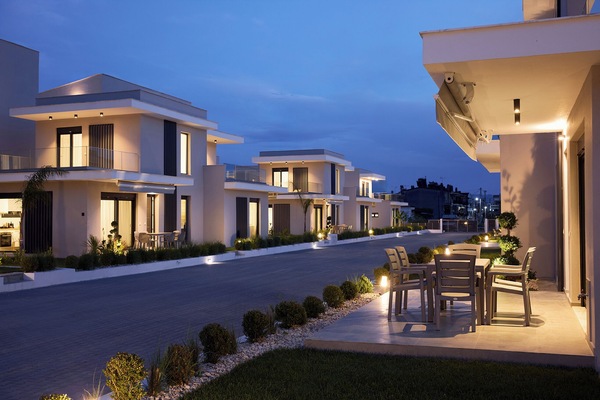 Deluxe Duplex, 2 Bedrooms, Garden View | Premium bedding, Select Comfort beds, individually decorated