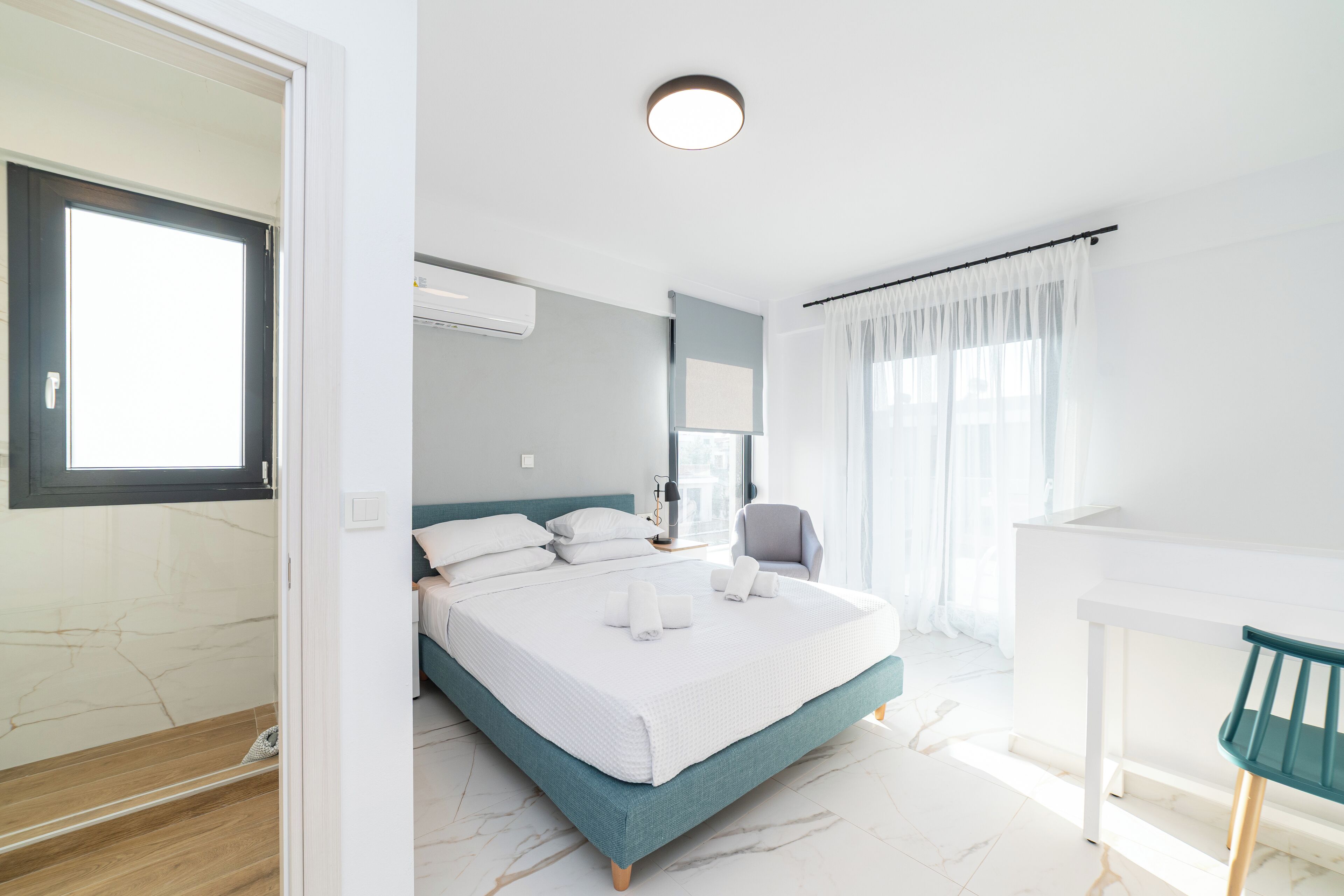Deluxe-Maisonette, 2 Schlafzimmer, Gartenblick | Hochwertige Bettwaren, Select-Comfort-Betten, individuell dekoriert