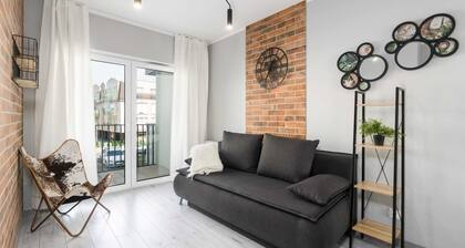 Sowia 1 | Modern Apartment | Balcony | Parking