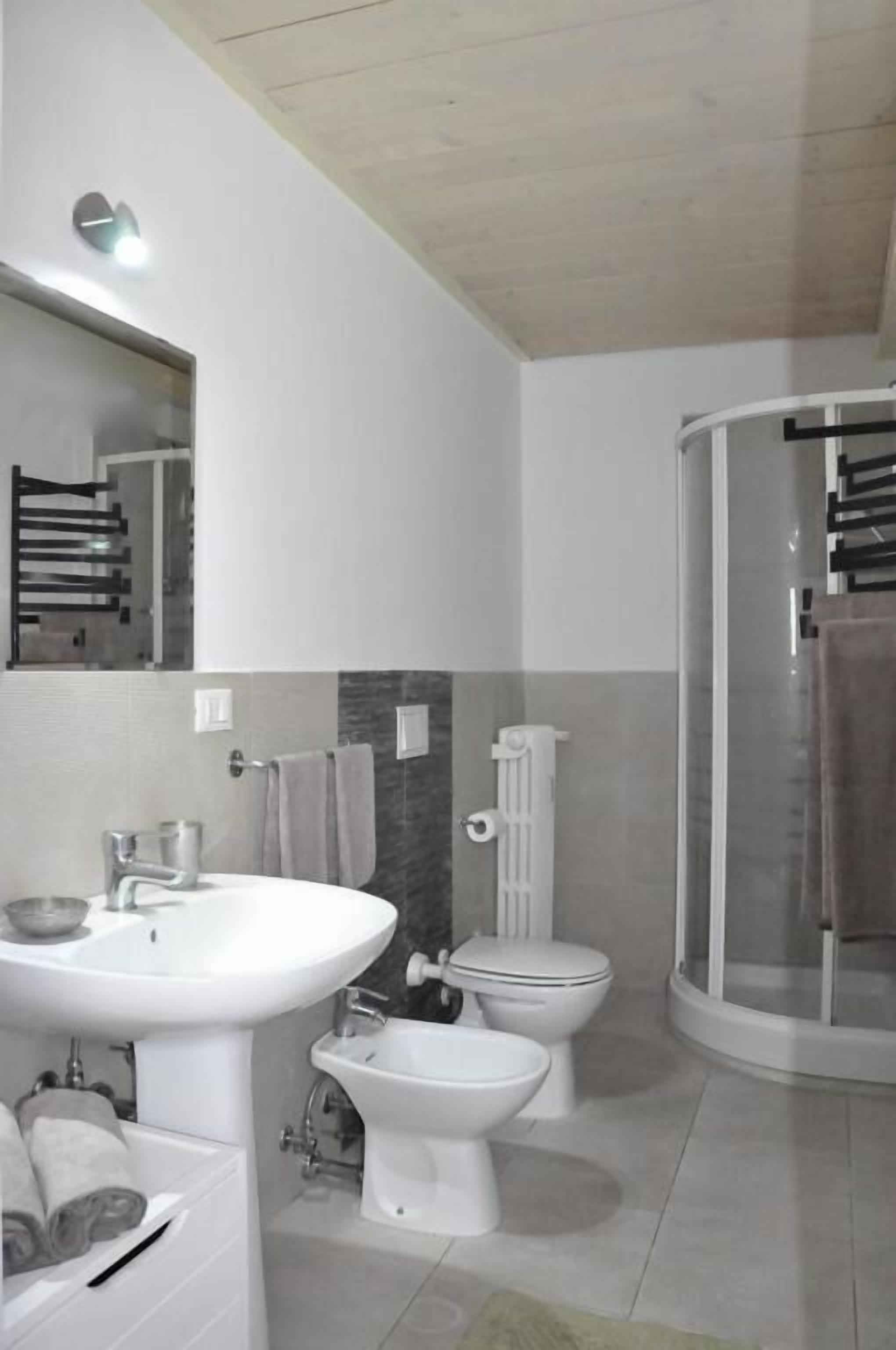 HouSmart Podgora 1-2