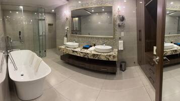 Presidential Suite | Bathroom