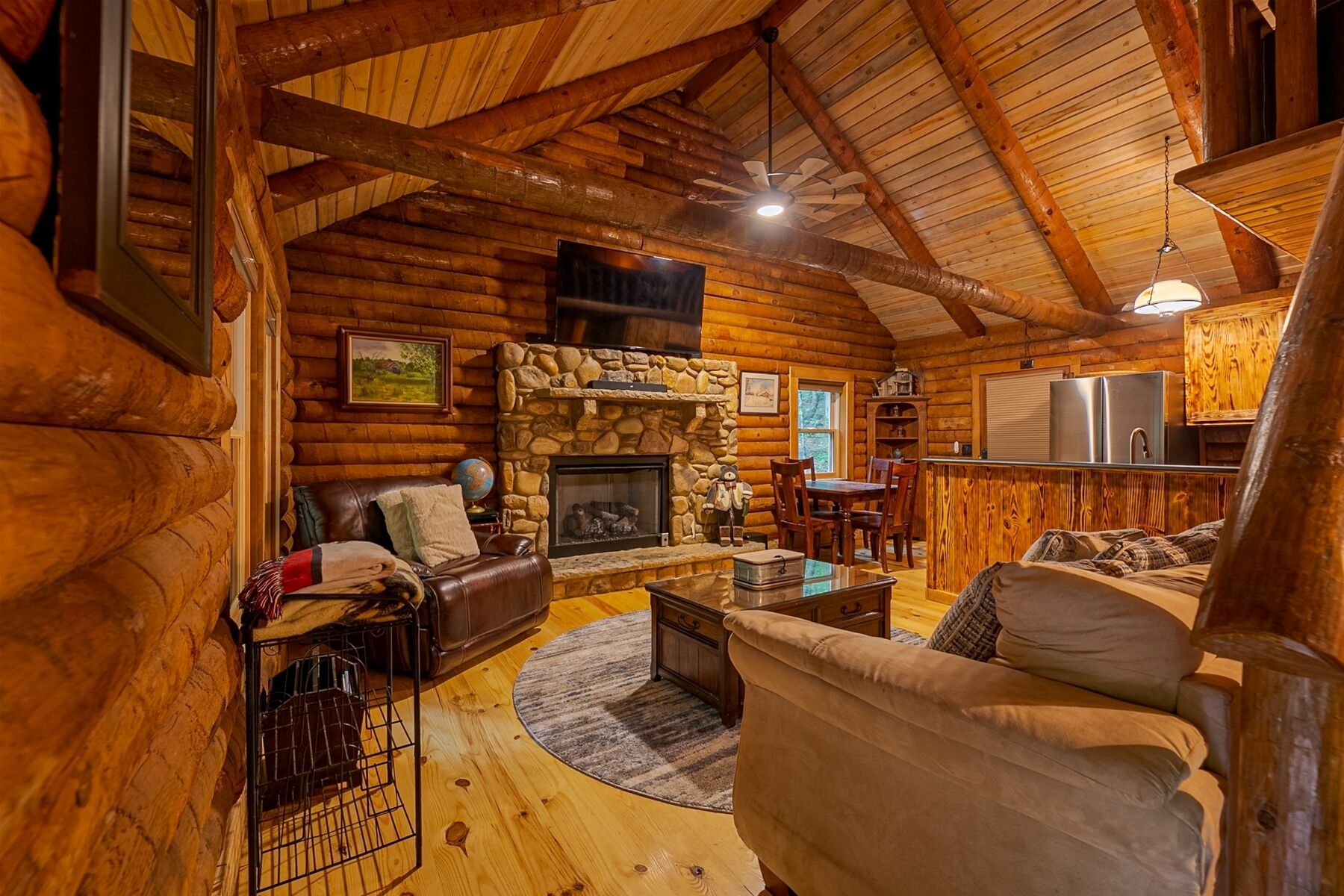 Crooked Creek Cabin - Renovated vintage log cabin on idyllic waterfront property