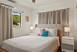 2 slaapkamers, een strijkplank/strijkijzer, reisbedje, gratis wifi