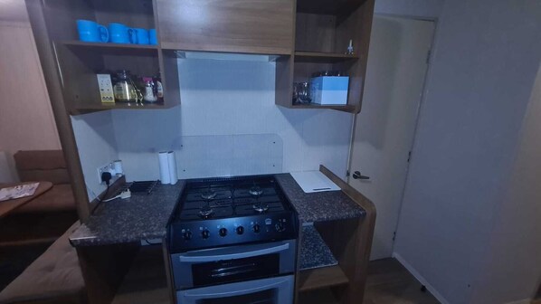 Microwave, coffee/tea maker