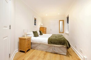 3 bedrooms, iron/ironing board, travel crib, WiFi