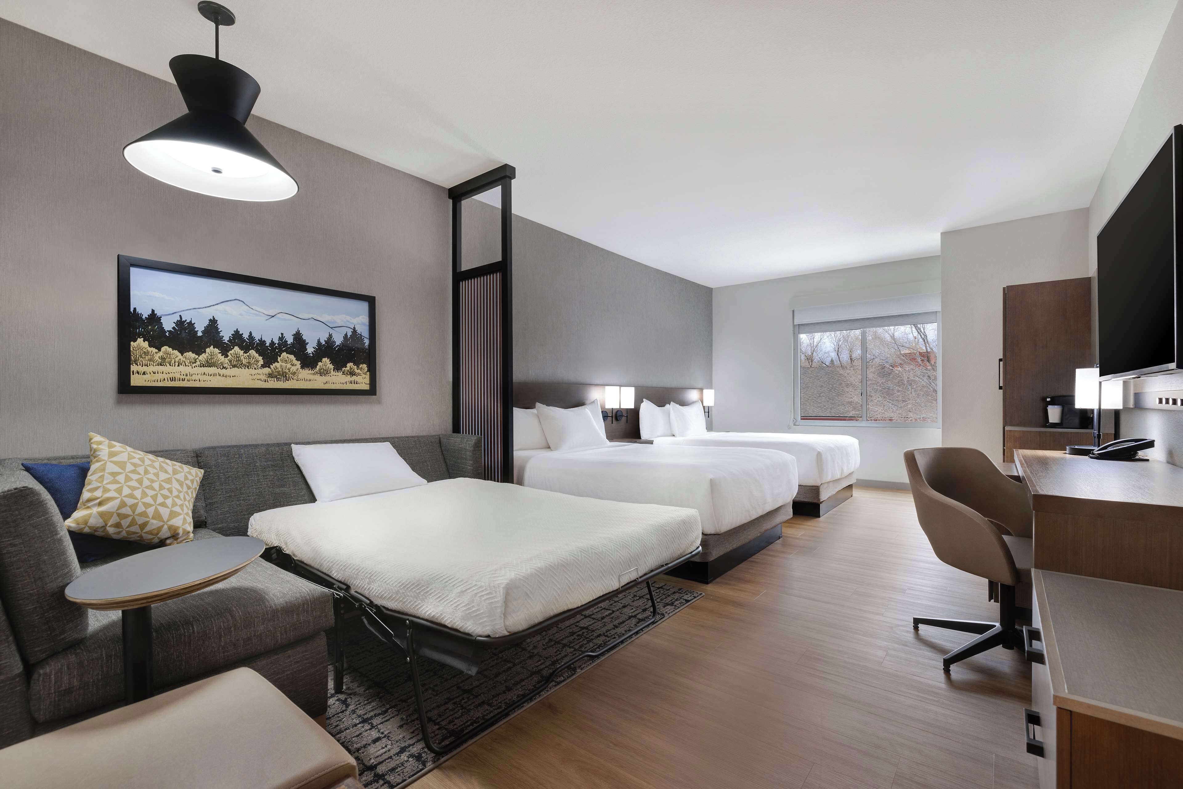 Zimmersafe, Schreibtisch, Bügeleisen/Bügelbrett, kostenloses WLAN