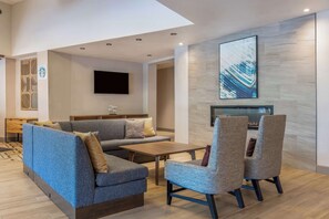 Lobby - Hyatt Place Flagstaff (Flagstaff)