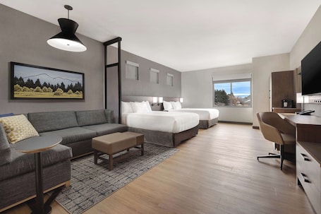 In-room safe, desk, iron/ironing board, free WiFi