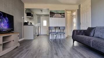 Smart TV, Netflix, streaming services