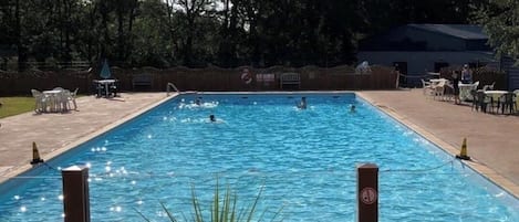 Piscine extérieure