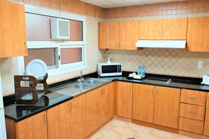 Fridge, microwave, stovetop, toaster