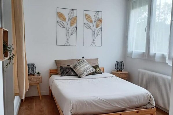 1 soverom, strykejern/-brett, wi-fi og sengetøy