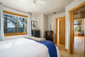 4 bedrooms, free WiFi