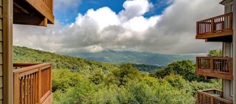 Suite Spot at Sugar- Slope Side Studio!