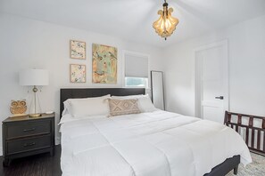 4 habitaciones, escritorio, tabla de planchar con plancha y wifi gratis