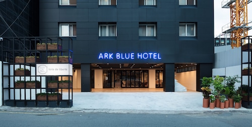 ARK BLUE HOTEL