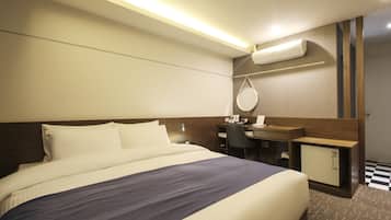 Deluxe Room, Ocean View | Free WiFi