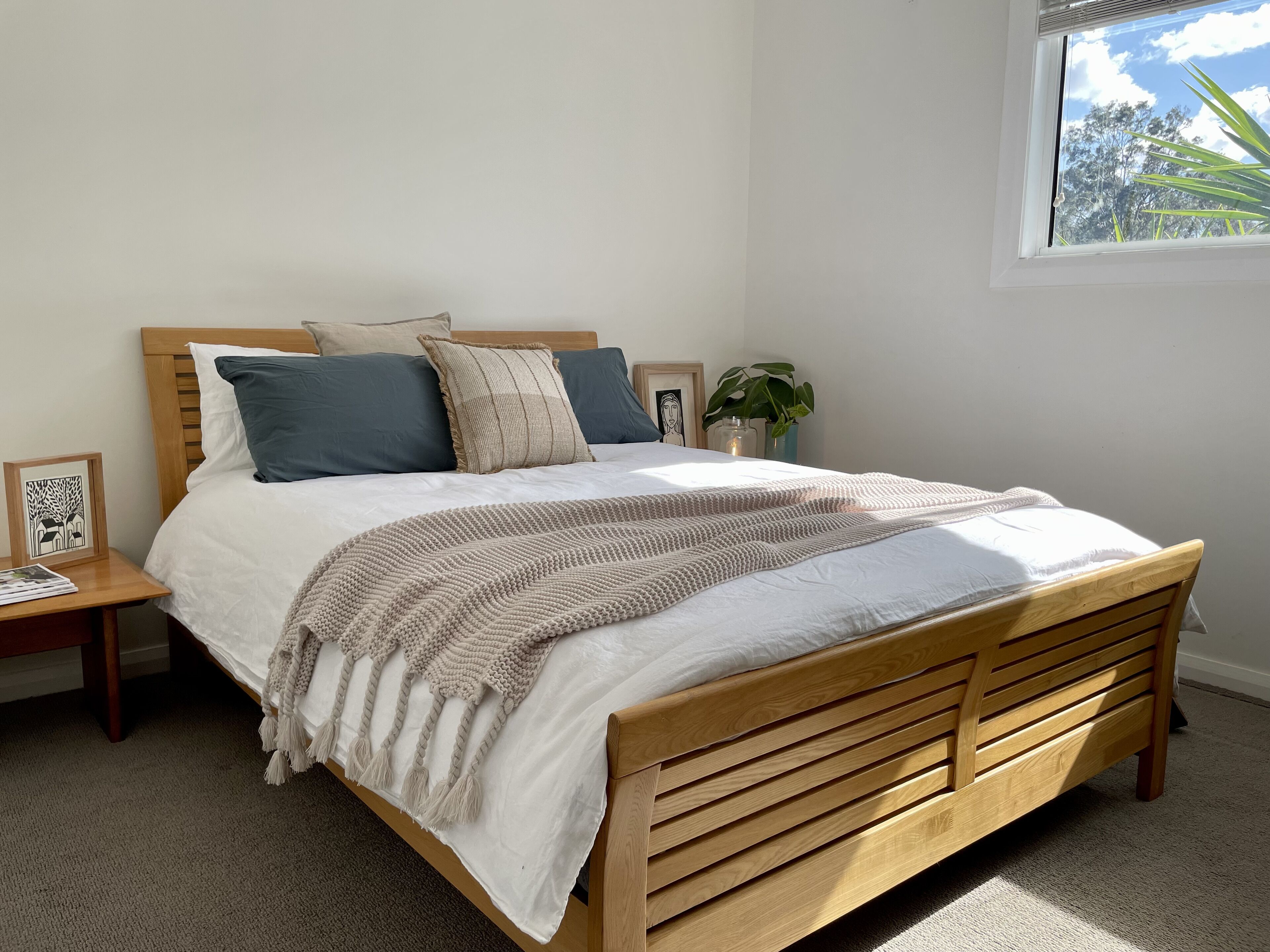 5 bedrooms, iron/ironing board, free WiFi, bed sheets