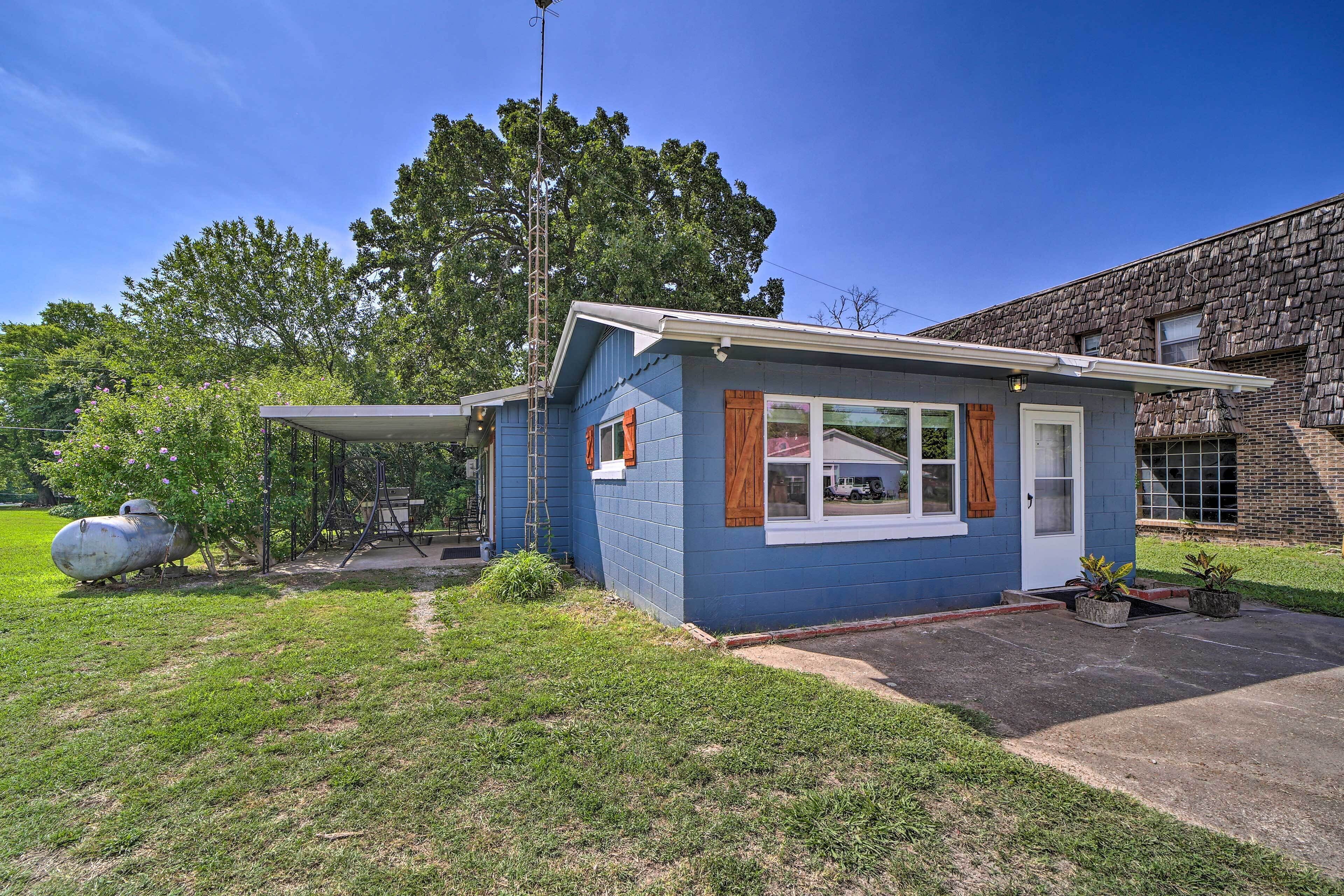 Historic Disney Home w/ Grill, Walk to Lake!