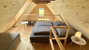1 bedroom, desk, free WiFi, bed sheets