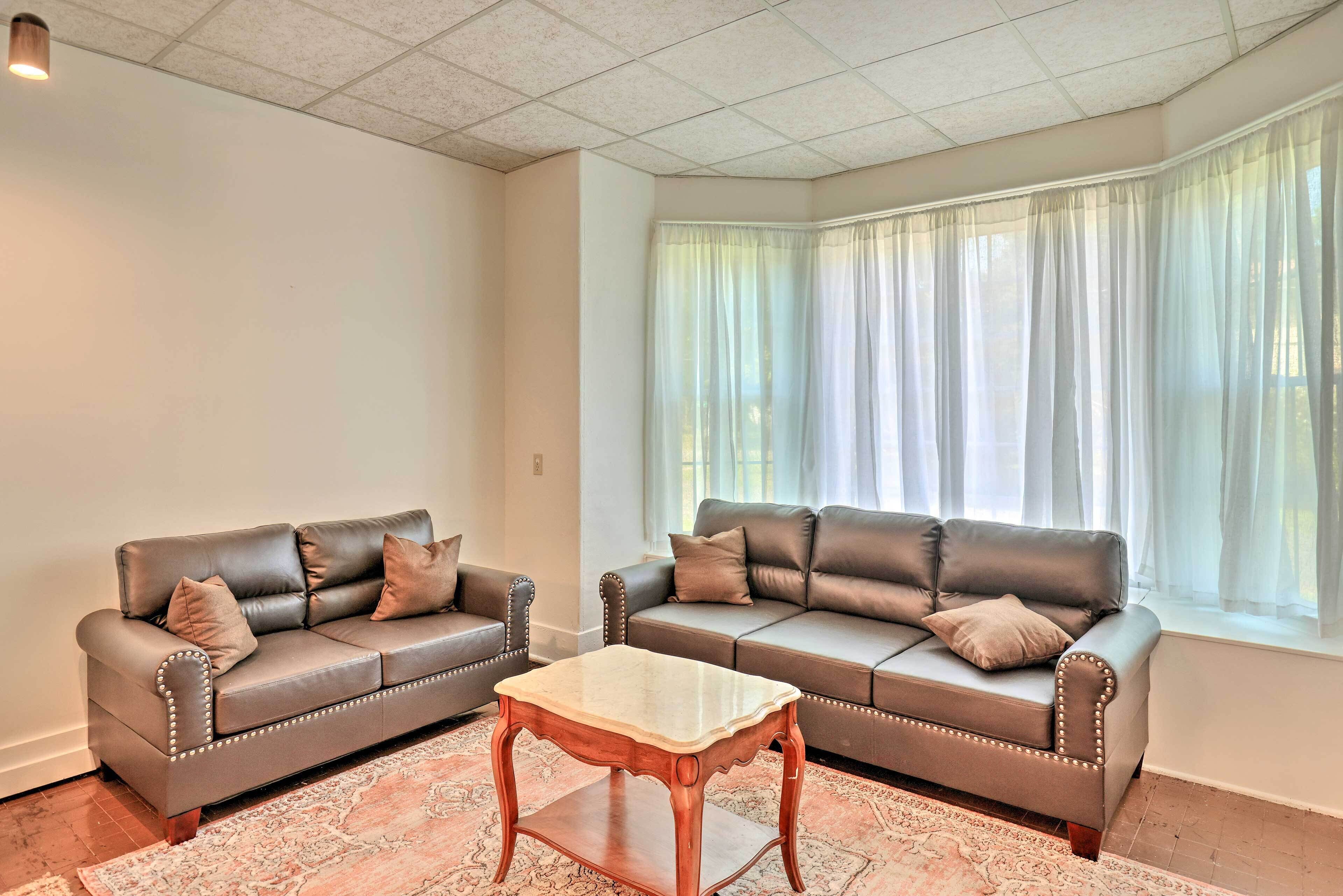 Sodus Point Escape - Walkable to Lake Ontario