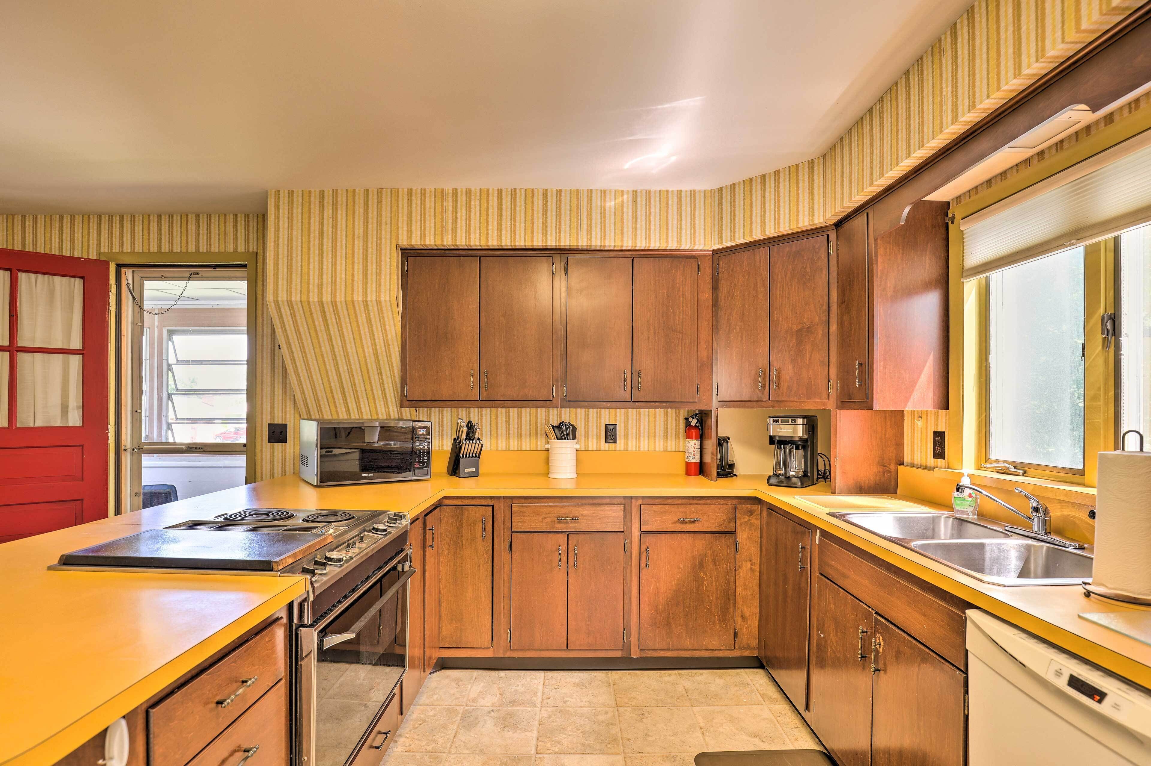 Sodus Point Escape - Walkable to Lake Ontario